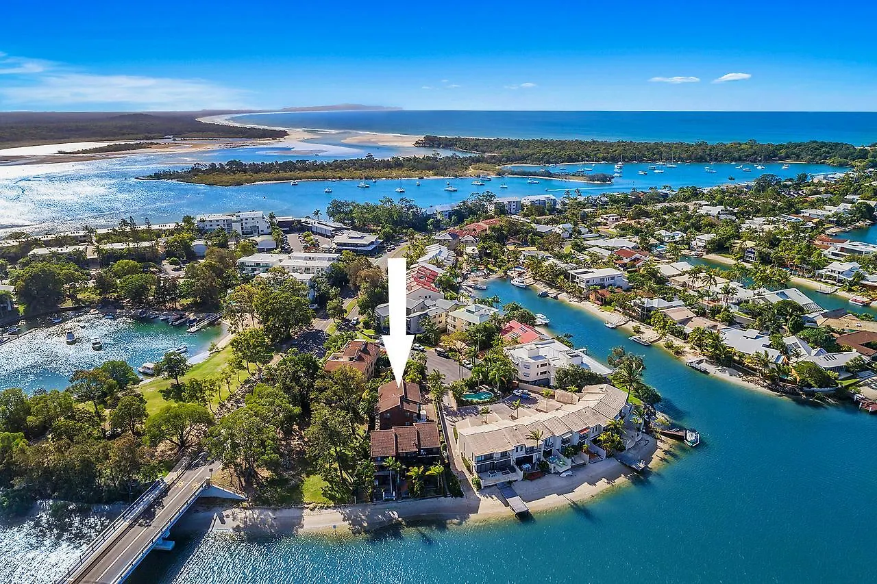 Unit 4 Weyba Lodge Noosa
